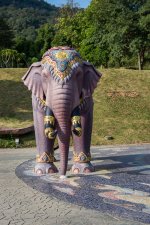 statues-1.jpg