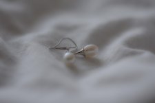 Pearl Earrings.jpg