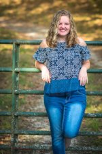 20191019 MP Senior Pic-5025.jpg