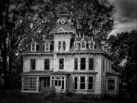 brown city house800 blk n wht.jpg