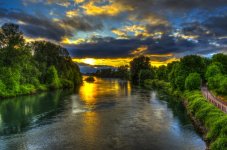 Willamette River Coburg Rd.jpg