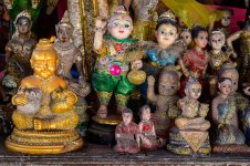 statues-1.jpg