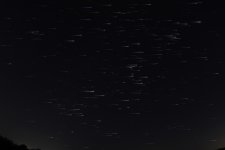 2021-06-19_19-20-15-0-startrail-wind-s.jpg