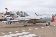 CFM 12 - MiG-17F.jpg