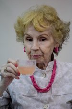 englishlady1-1.jpg