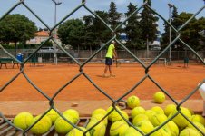 tennis.jpg