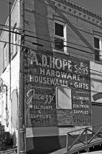 750_0021R_L_sm_BW.JPG