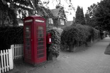 lindfield phone box red.jpg