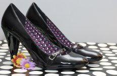 271-shoes.jpg