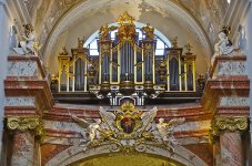 Organ Charles Borromeo.jpg