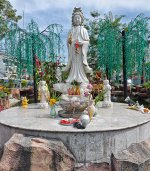 Guanyin-Banbueng1-1.jpg