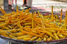 candles-1.jpg