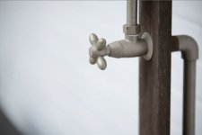 outdoorshower1.JPG