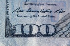 money_macro_06.jpg