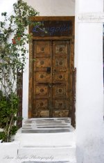 Mykonos Door 01.jpg