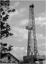 oil rig bw.jpg