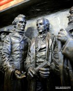 Soldiers and Sailors Monument 7_2210.jpg