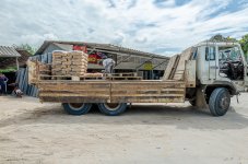 unloading-1.jpg
