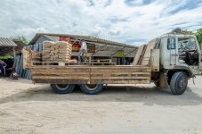 unloading-3.jpg