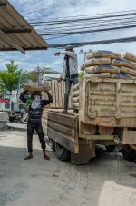 unloading-9.jpg