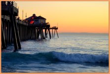 Huntington Beach Pier at Sunset.jpg
